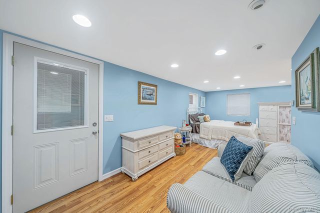 104 21st Street, Wading River, NY 11792
