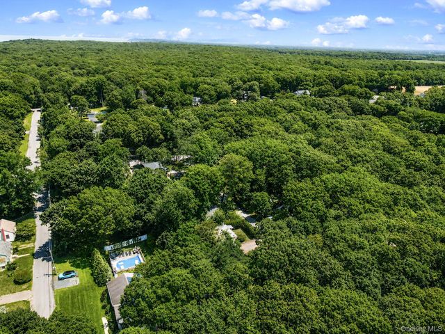 104 21st Street, Wading River, NY 11792