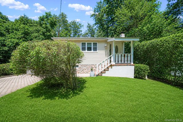 104 21st Street, Wading River, NY 11792