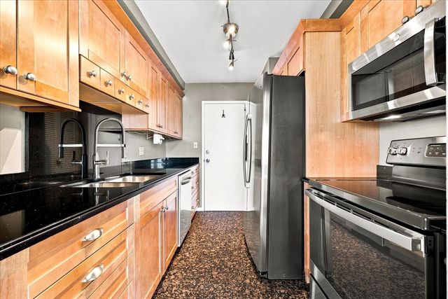 7200 SUNSHINE SKYWAY LANE S 6G, St Petersburg, FL 33711