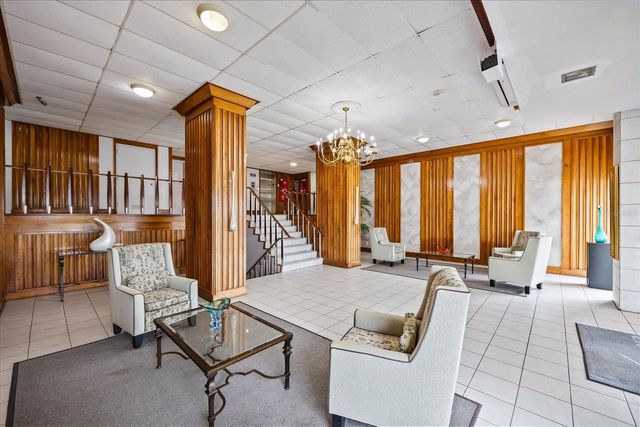 7200 SUNSHINE SKYWAY LANE S 6G, St Petersburg, FL 33711