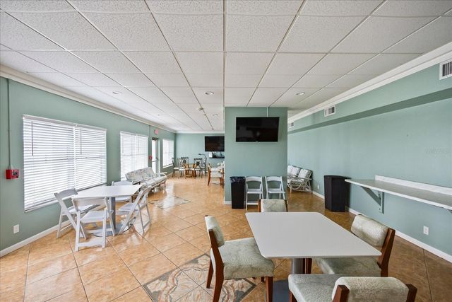 7200 SUNSHINE SKYWAY LANE S 6G, St Petersburg, FL 33711