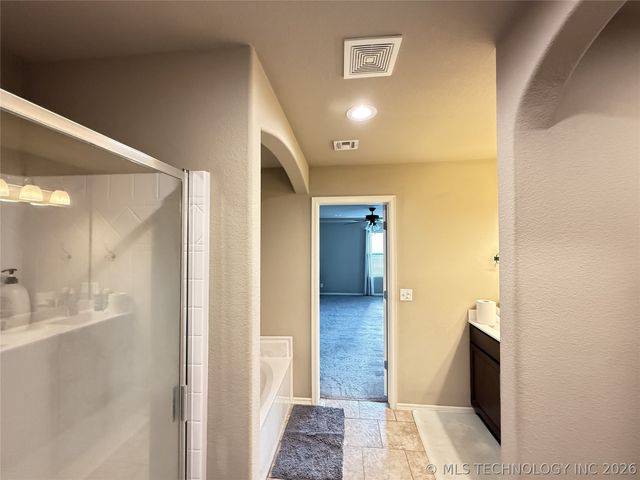 13672 S Kenosha Avenue, Glenpool, OK 74033