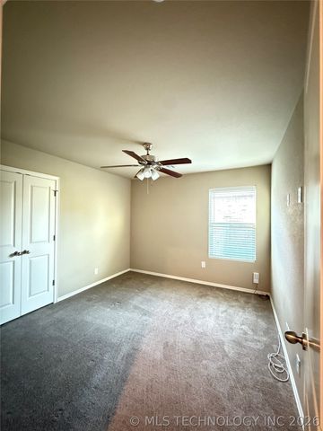 13672 S Kenosha Avenue, Glenpool, OK 74033