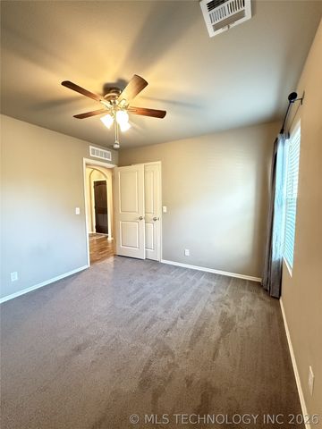 13672 S Kenosha Avenue, Glenpool, OK 74033