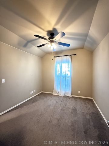 13672 S Kenosha Avenue, Glenpool, OK 74033