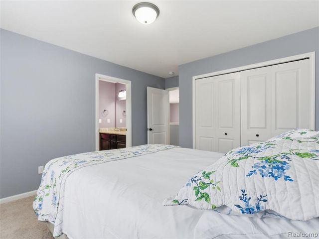 47450 Ellery Lane, Canton, MI 48187