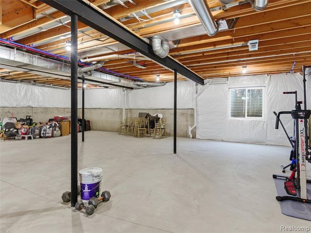 47450 Ellery Lane, Canton, MI 48187