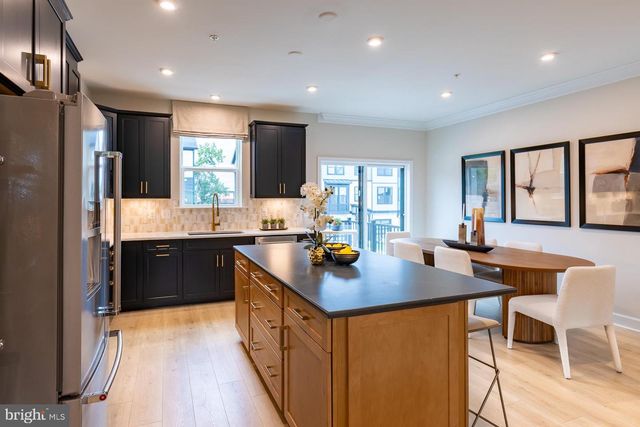 1821 CONSTELLATION DR, Baltimore, MD 21222