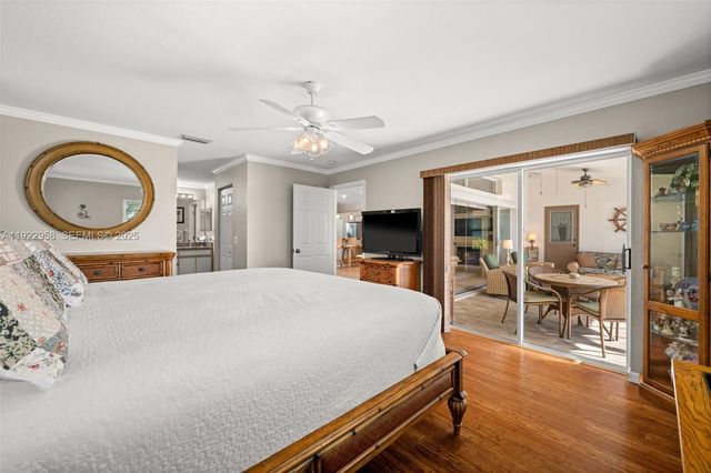 626 Cape Coral PKWY W, Cape Coral, FL 33914