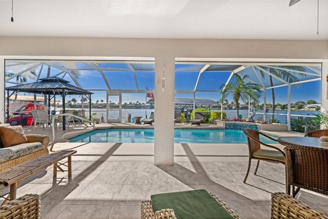 626 Cape Coral PKWY W, Cape Coral, FL 33914