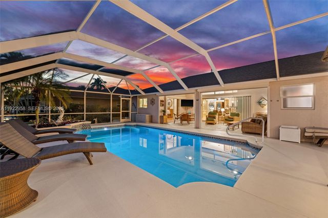 626 Cape Coral PKWY W, Cape Coral, FL 33914