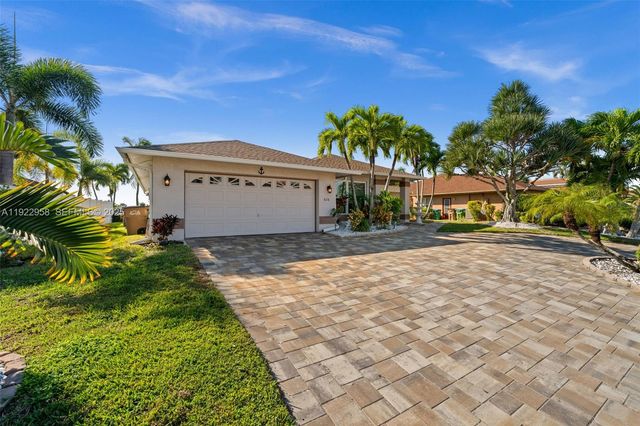 626 Cape Coral PKWY W, Cape Coral, FL 33914