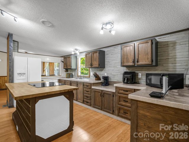 2053 Nancy Mountain Road, Rosman, NC 28772