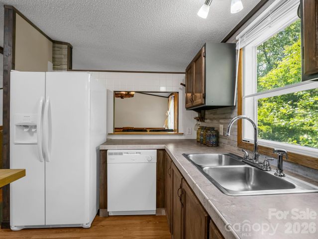 2053 Nancy Mountain Road, Rosman, NC 28772