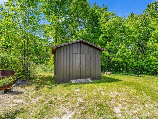 2053 Nancy Mountain Road, Rosman, NC 28772
