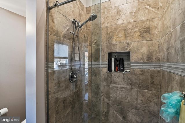 62 EAST END AVE, Carneys Point, NJ 08069