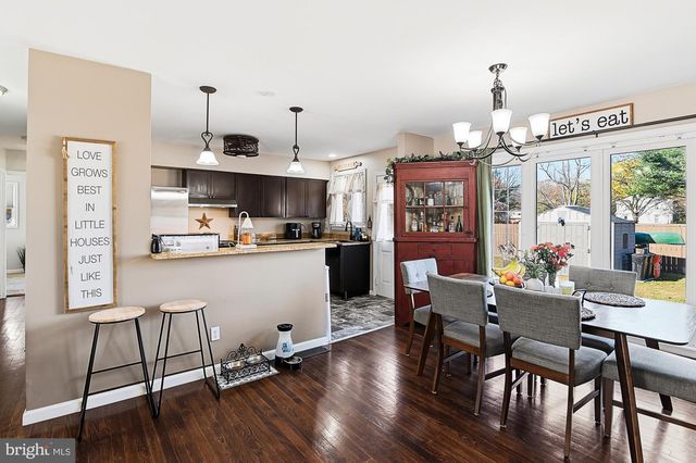 62 EAST END AVE, Carneys Point, NJ 08069