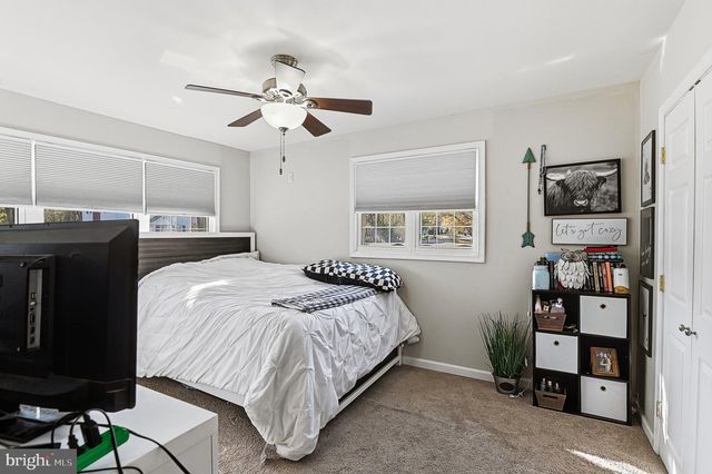 62 EAST END AVE, Carneys Point, NJ 08069