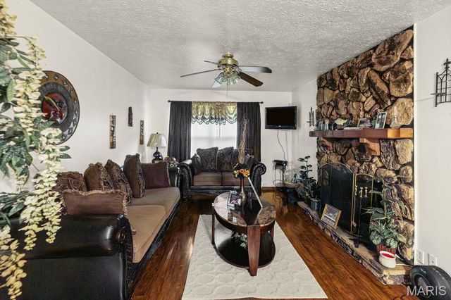 46 Belle Crest Drive, Belleville, IL 62221