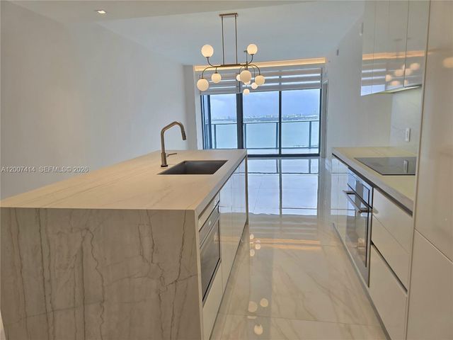 700 NE 24 Street 3104, Miami, FL 33137