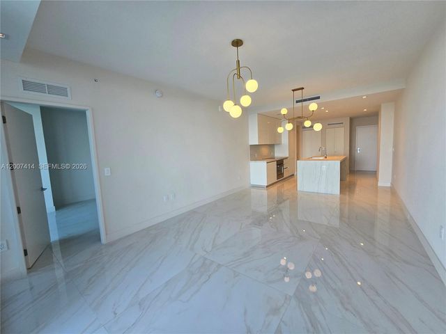 700 NE 24 Street 3104, Miami, FL 33137