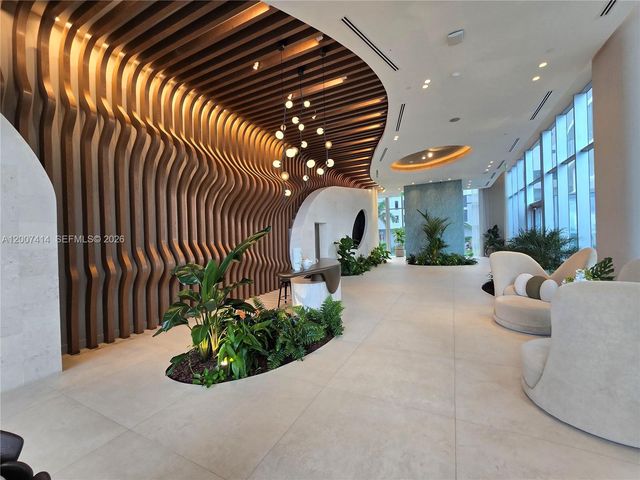 700 NE 24 Street 3104, Miami, FL 33137