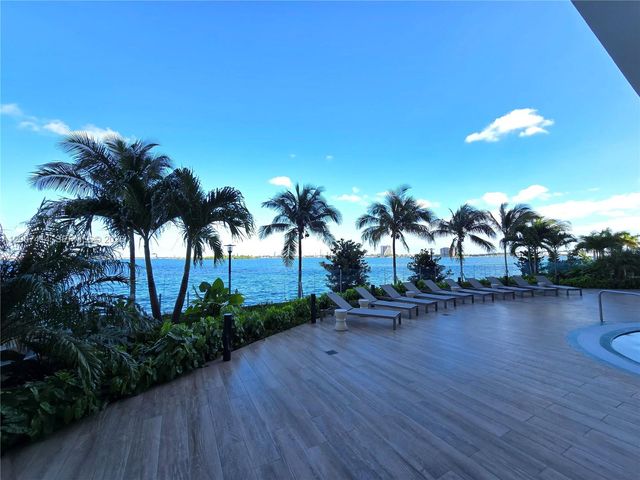 700 NE 24 Street 3104, Miami, FL 33137
