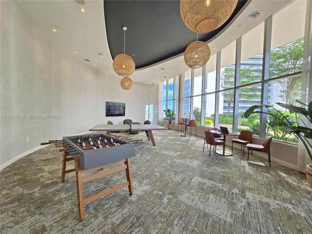 700 NE 24 Street 3104, Miami, FL 33137