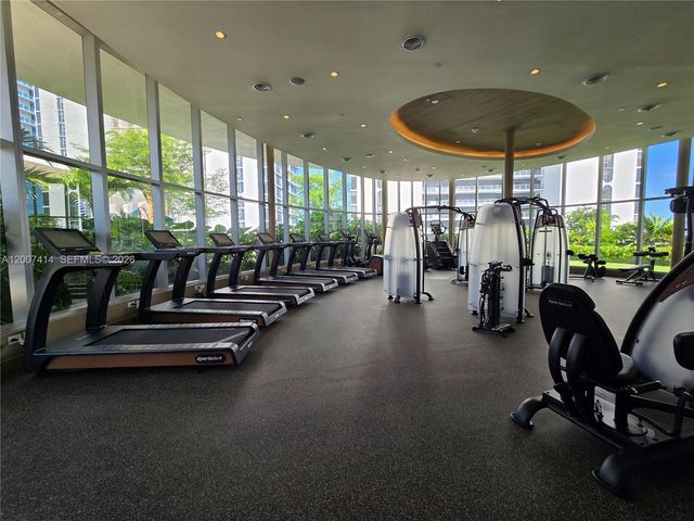 700 NE 24 Street 3104, Miami, FL 33137