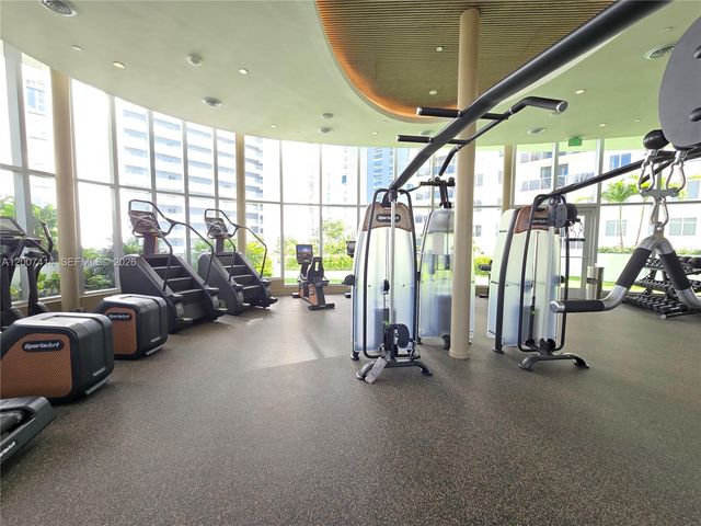 700 NE 24 Street 3104, Miami, FL 33137