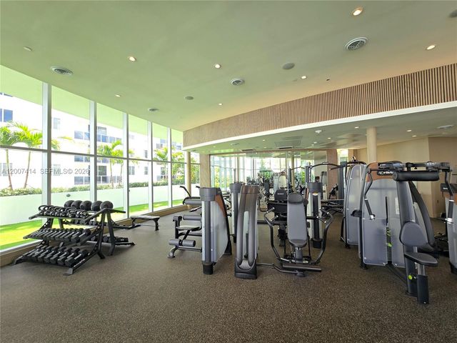 700 NE 24 Street 3104, Miami, FL 33137