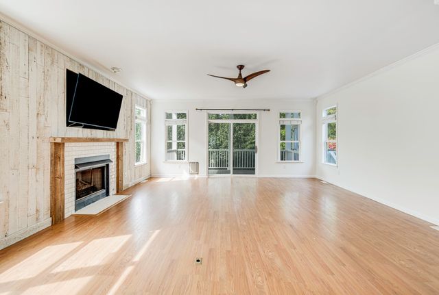 819 Harbor Place Drive, Charleston, SC 29412
