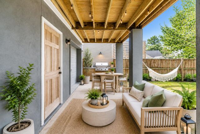 819 Harbor Place Drive, Charleston, SC 29412