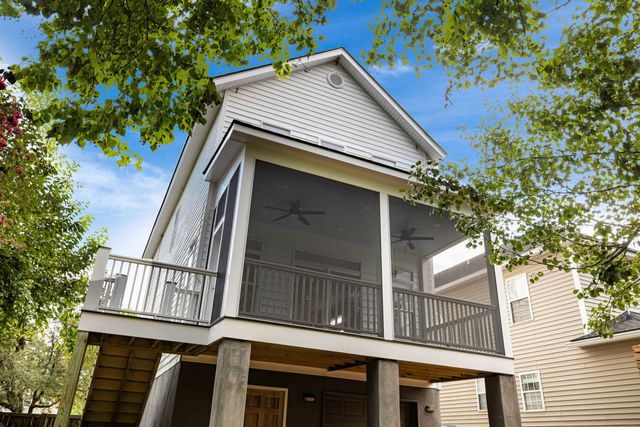 819 Harbor Place Drive, Charleston, SC 29412