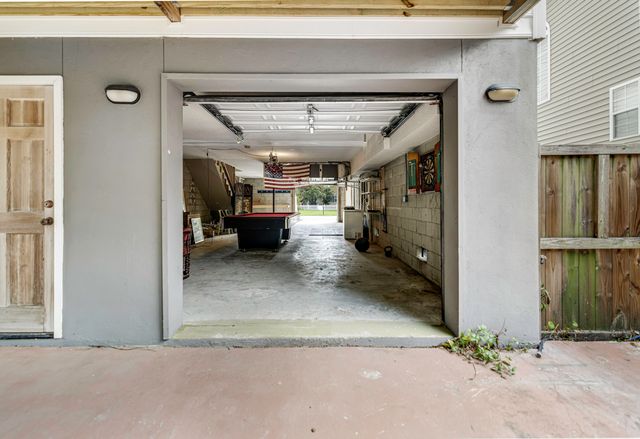 819 Harbor Place Drive, Charleston, SC 29412