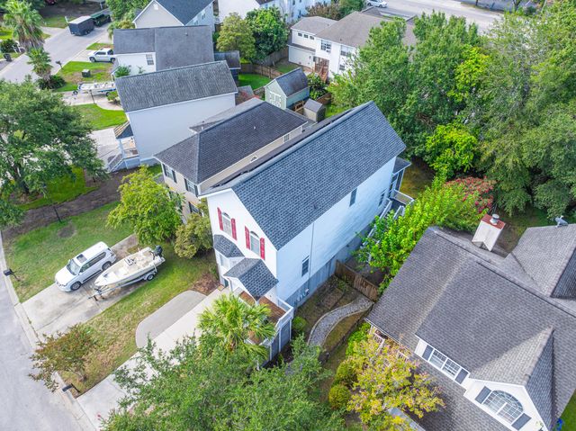 819 Harbor Place Drive, Charleston, SC 29412