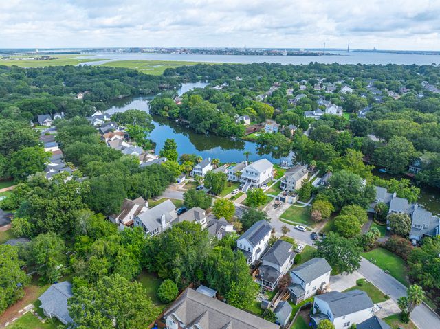 819 Harbor Place Drive, Charleston, SC 29412