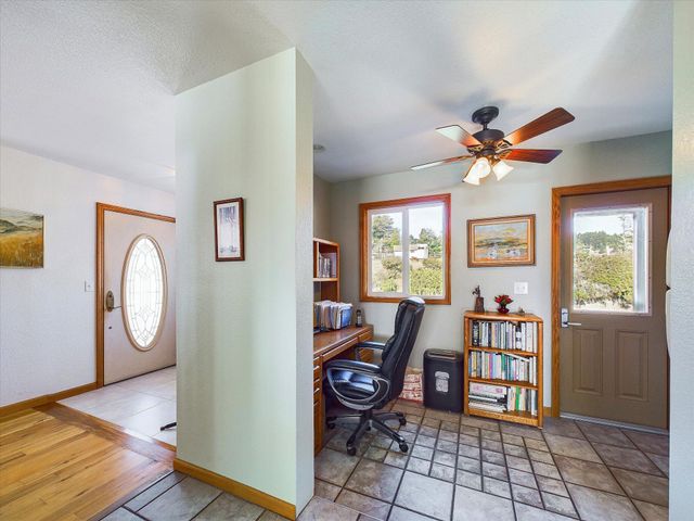 781 Tompkins Hill Road, Fortuna, CA 95540