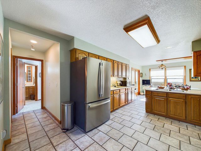 781 Tompkins Hill Road, Fortuna, CA 95540