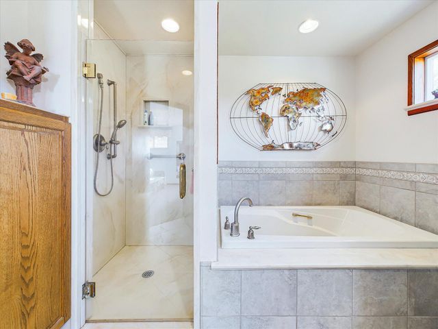 781 Tompkins Hill Road, Fortuna, CA 95540