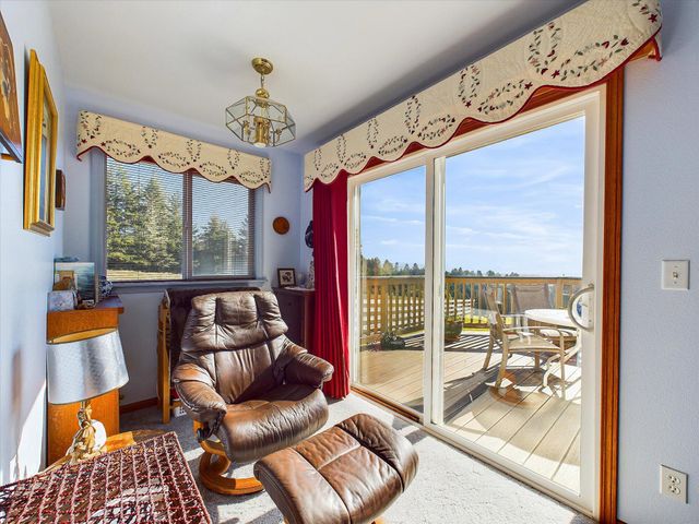 781 Tompkins Hill Road, Fortuna, CA 95540