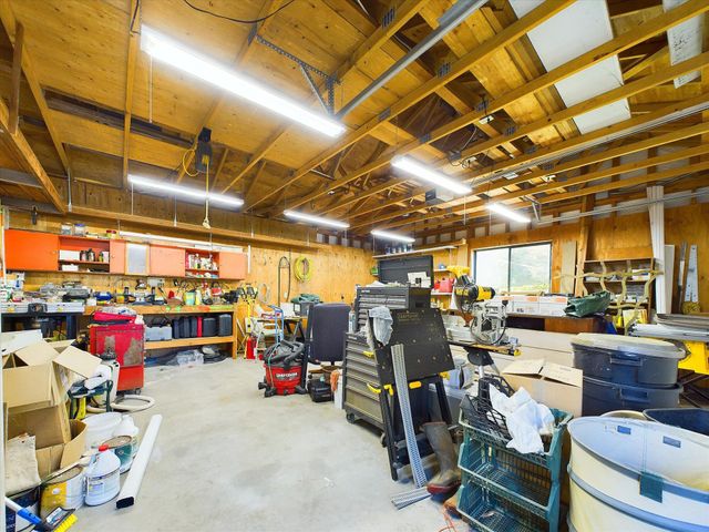 781 Tompkins Hill Road, Fortuna, CA 95540