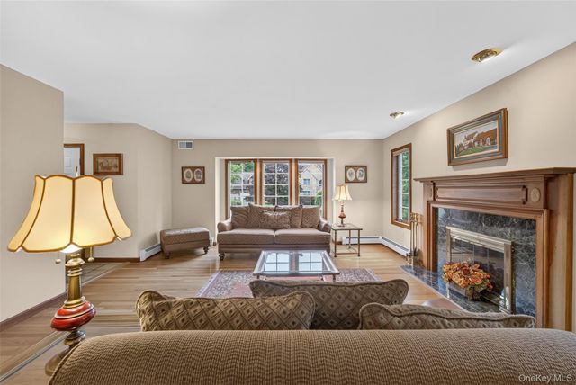17 Allison Drive, Monroe, NY 10950