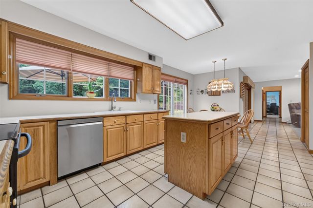 17 Allison Drive, Monroe, NY 10950