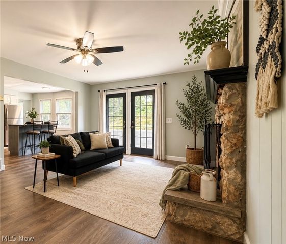 21 Cherry Hills Drive, Belpre, OH 45714