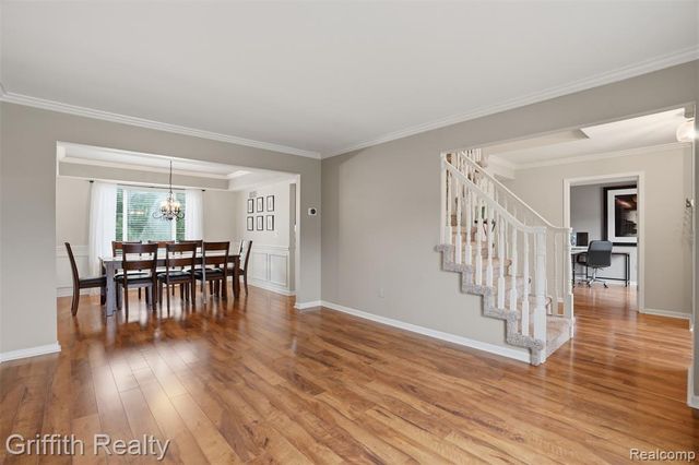938 Meadowbrook Court, Milford, MI 48381