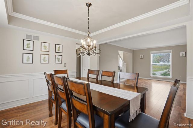 938 Meadowbrook Court, Milford, MI 48381