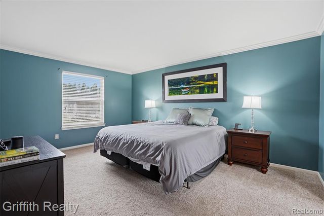 938 Meadowbrook Court, Milford, MI 48381