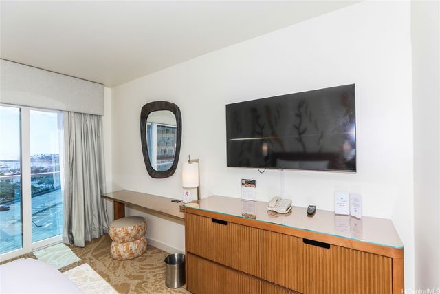 410 Atkinson Drive 956, Honolulu, HI 96814